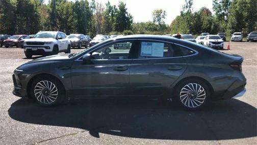 2025 Hyundai SONATA Hybrid Limited