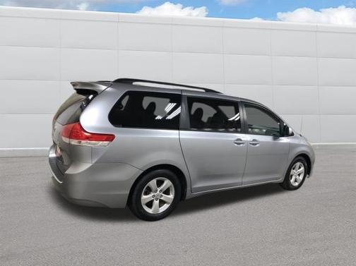 2012 Toyota Sienna LE