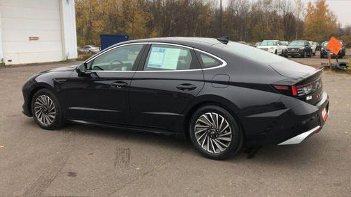 2024 Hyundai SONATA Hybrid Limited