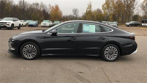 2024 Hyundai SONATA Hybrid Limited