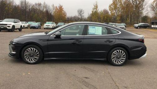 2024 Hyundai SONATA Hybrid Limited