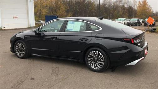 2024 Hyundai SONATA Hybrid Limited