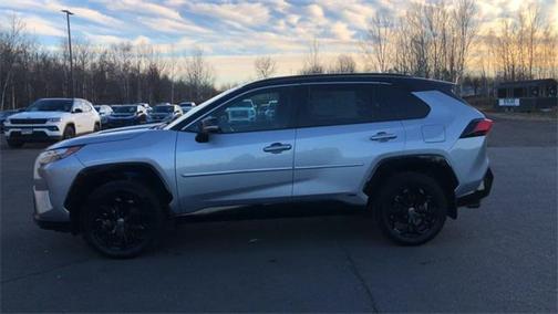 2022 Toyota RAV4 Hybrid SE