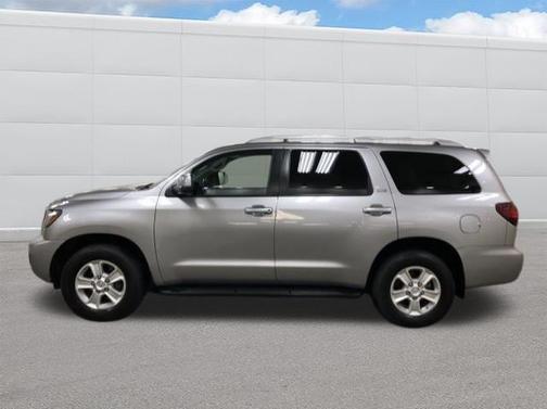 2019 Toyota Sequoia SR5