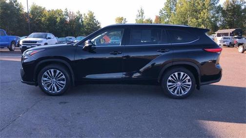2022 Toyota Highlander Platinum