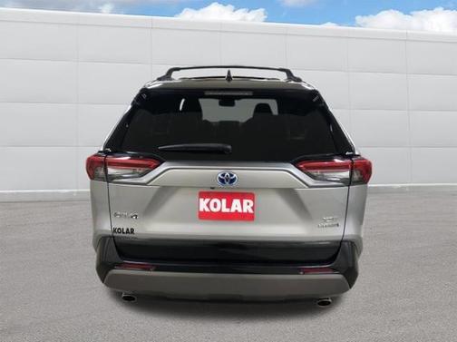 2019 Toyota RAV4 Hybrid SE
