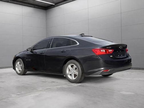Gray 2022 Chevrolet Malibu 1LS