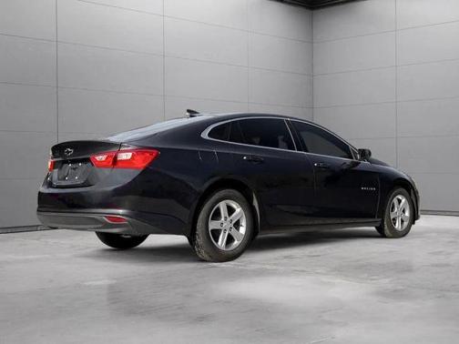 Gray 2022 Chevrolet Malibu 1LS