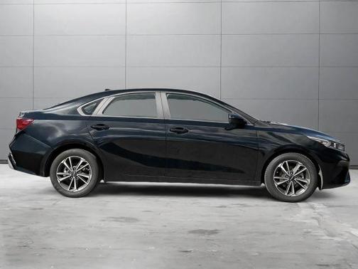 Black 2023 Kia Forte LXS