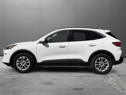 White 2020 Ford Escape SE