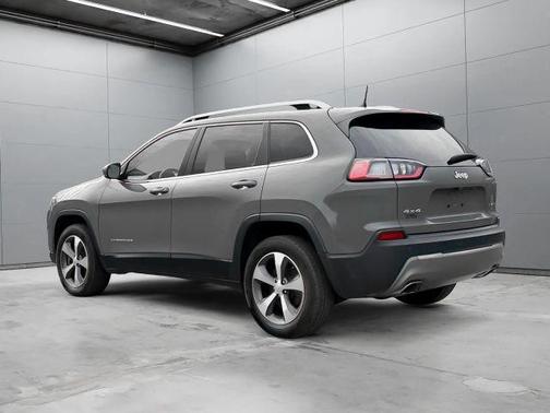 Gray 2020 Jeep Cherokee Limited