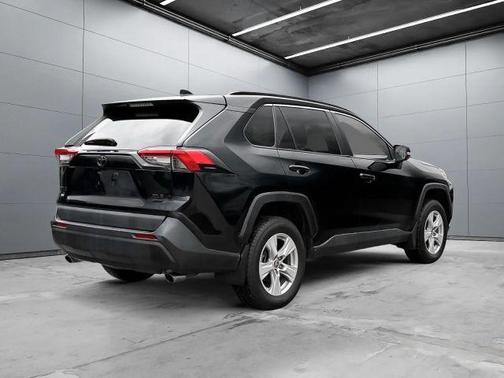 Black 2021 Toyota RAV4 XLE