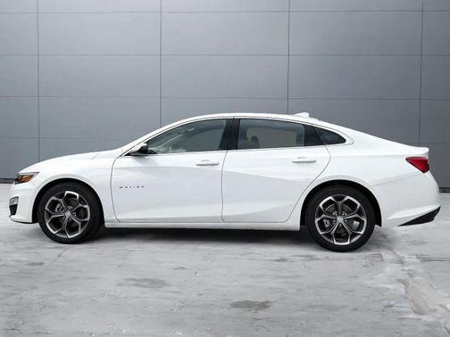 White 2024 Chevrolet Malibu LT