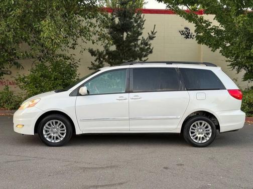 2008 Toyota Sienna XLE Limited