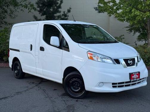 2017 Nissan NV200 SV