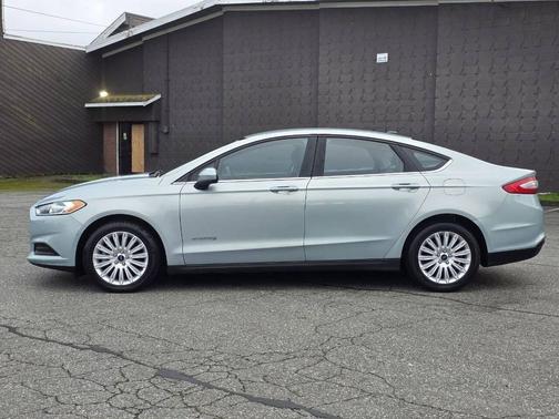 2014 Ford Fusion Hybrid S