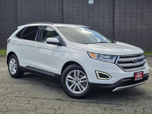 White 2015 Ford Edge SEL