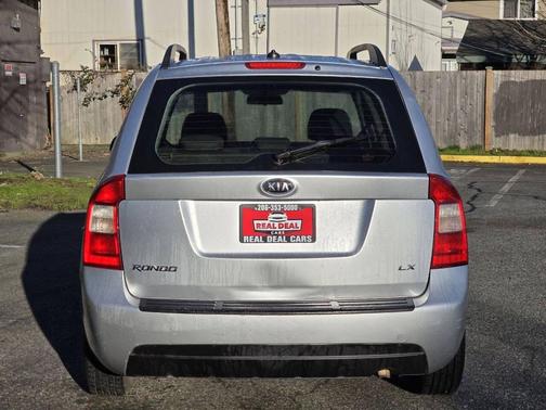 2009 Kia Rondo LX