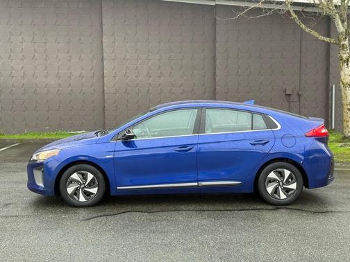 2019 Hyundai IONIQ Hybrid SEL