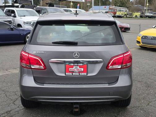 2017 Mercedes-Benz B-Class B 250e 4dr Hatchback