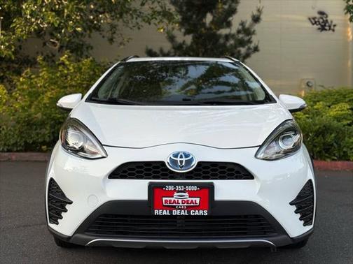 2019 Toyota Prius LE