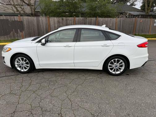 2019 Ford Fusion Hybrid SE