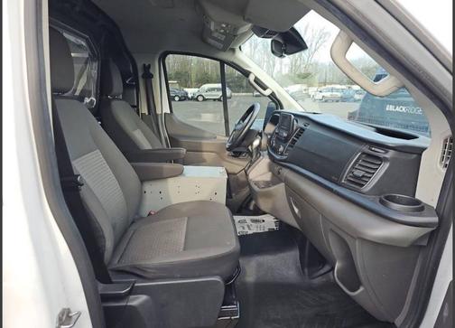 2022 Ford Transit-250 Base