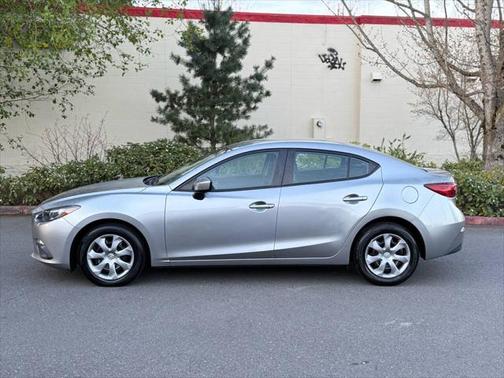 2016 Mazda Mazda3 i Sport