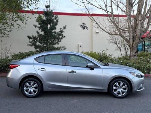 2016 Mazda Mazda3 i Sport