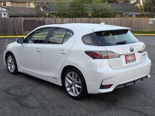 2014 Lexus CT 200h Base 4dr Hatchback