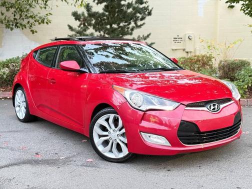 2013 Hyundai Veloster Base