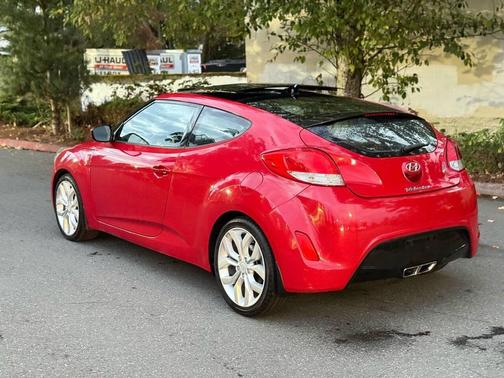 2013 Hyundai Veloster Base