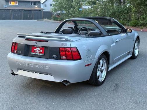 2000 Ford Mustang GT