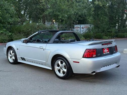 2000 Ford Mustang GT