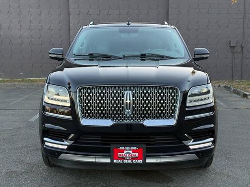 Black Velvet 2018 Lincoln Navigator Reserve