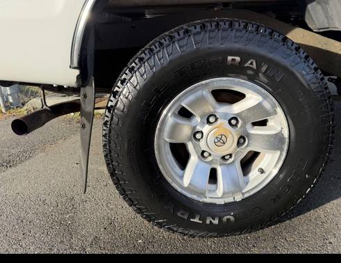 2000 Toyota Tacoma Base