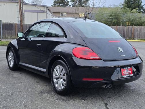 2016 Volkswagen Beetle 1.8T Wolfsburg Edition w/PZEV