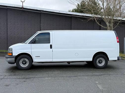 2005 Chevrolet Express 3500 Extended Wagon