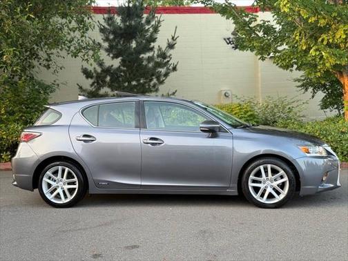 2015 Lexus CT 200h Base 4dr Hatchback