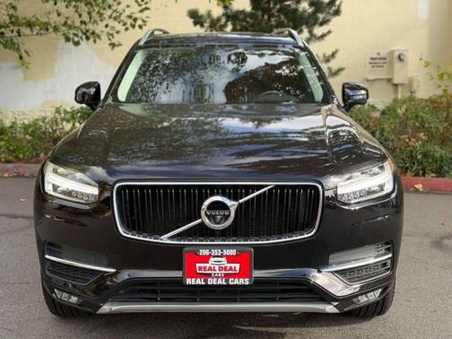 2017 Volvo XC90 T6 Momentum