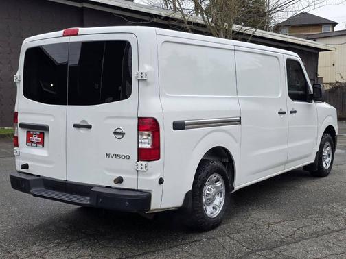 2017 Nissan NV Cargo NV1500 SV V6