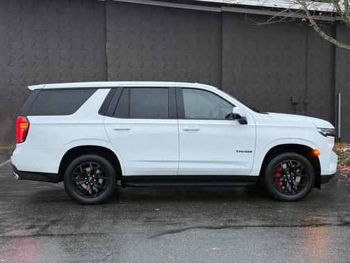 2023 Chevrolet Tahoe 4WD RST