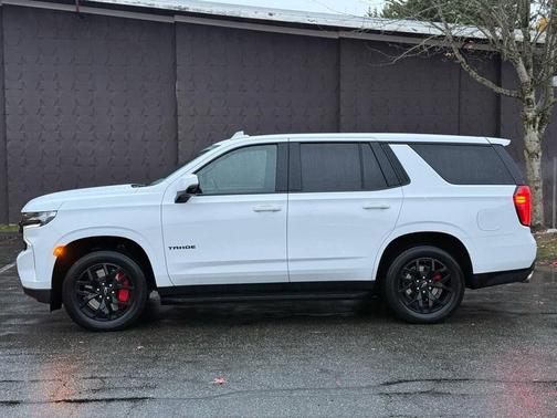 2023 Chevrolet Tahoe 4WD RST