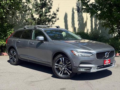 2018 Volvo V90 Cross Country T5