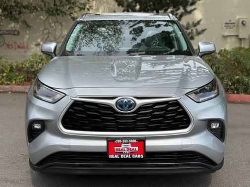 2021 Toyota Highlander Hybrid XLE