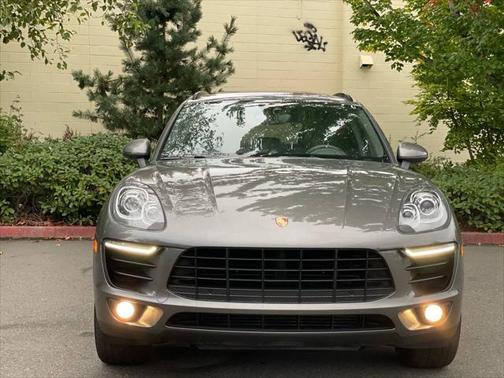 2018 Porsche Macan Base