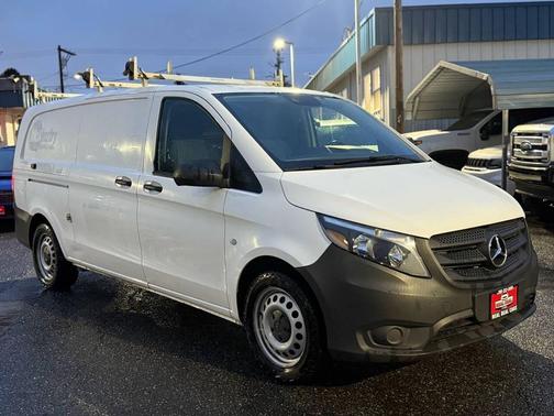 2018 Mercedes-Benz Metris Base