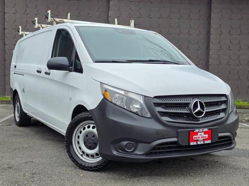 2018 Mercedes-Benz Metris Base