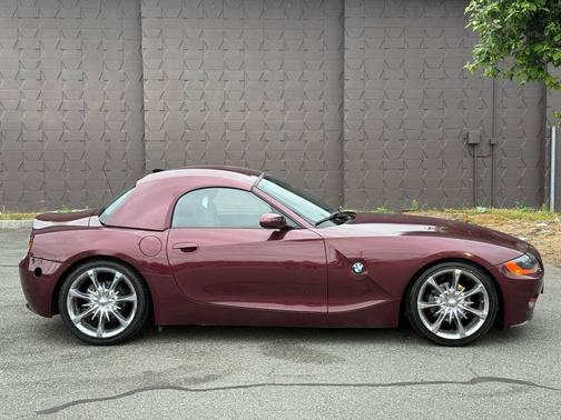 Purple 2004 BMW Z4 2.5i Roadster