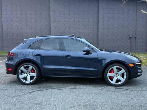 2018 Porsche Macan Macan GTS